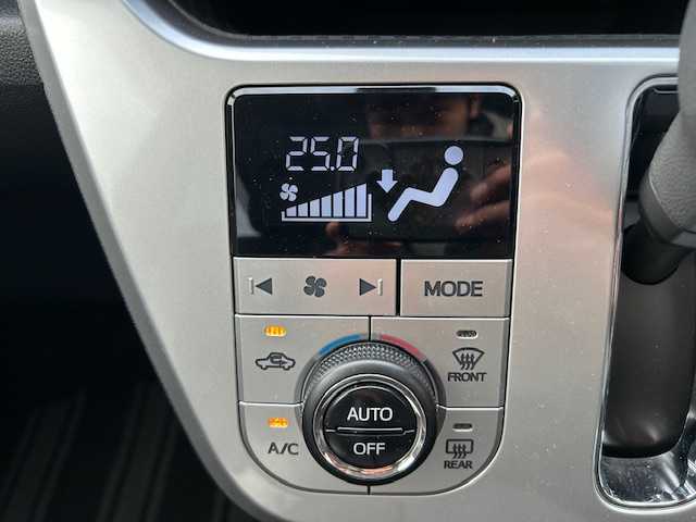 ダイハツ キャスト アクティバ G SAⅡ 宮城県 2016(平28)年 1.5万km トニコオレンジメタリック 登録時走行距離１４４３１ｋｍ/プッシュスタート/AAC/パワーウインドウ/電格ミラー/LEDヘッドライト/フォグランプ/純正フロアマット/純正アルミホイール/コーナーセンサー後/レーダーセンサー前/純正ドアバイザー/FM/AM/CD/USB/PWRモードスイッチ/パワーステアリング/ABS/横滑り防止/盗難防止装置/衝突軽減ブレーキ