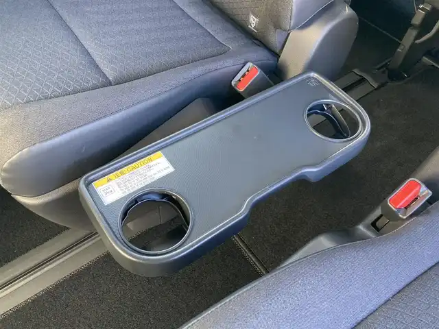 トヨタ ノア S－G 静岡県 2022(令4)年 1.4万km アティチュードブラックマイカ Toyota Safety Sense/純正10.5インチナビ/　AM FM CD DVD Bluetooth USB AppleCarPlay AndroidAuto/フルセグTV/LEDオートヘッドランプ/レーダークルーズコントロール/ハーフレザーシート/前後方クリアランスソナー/両側パワースライドドア/純正16インチアルミホイール/オートブレーキホールド/スマートキー＆プッシュスタート/パーキングアシスト/ビルトインETC2.0/バックモニター/前後方ドライブレコーダー