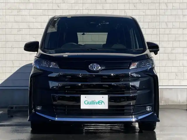 トヨタ ノア S－G 静岡県 2022(令4)年 1.4万km アティチュードブラックマイカ Toyota Safety Sense/純正10.5インチナビ/　AM FM CD DVD Bluetooth USB AppleCarPlay AndroidAuto/フルセグTV/LEDオートヘッドランプ/レーダークルーズコントロール/ハーフレザーシート/前後方クリアランスソナー/両側パワースライドドア/純正16インチアルミホイール/オートブレーキホールド/スマートキー＆プッシュスタート/パーキングアシスト/ビルトインETC2.0/バックモニター/前後方ドライブレコーダー