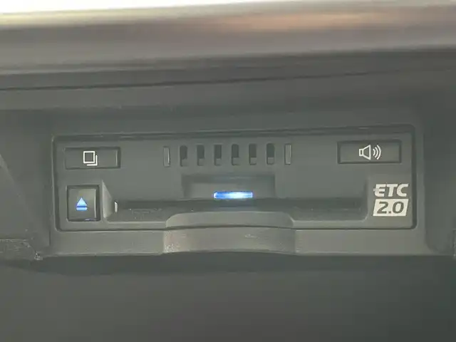 トヨタ クラウン ハイブリッド RS アドバンス 愛知県 2021(令3)年 3.8万km プレシャスホワイトパール 純正１２．３型ナビ　ムーンルーフ　全方位カメラ　デジタルインナミラー　フルセグTV　BT　DVD　黒革　シートヒーター　シートベンチレーション　ＢＳＭ　ＡＣ１００Ｖ　ＥＴＣ２．０　セーフティセンス　衝突軽減　追従クルコン　ＬＥＤオートライト　コーナーセンサー　禁煙車