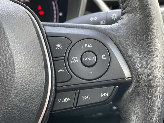 トヨタ カローラ G 神奈川県 2023(令5)年 1.4万km プラチナホワイトパールマイカ 純正ナビ/フルセグTV/Bluetooth/ＥＴＣ/追従式クルーズコントロール/バックカメラ/ＭＴモード付ＡＴ/前後コーナーセンサー/クリアランスソナー/レーンキープアシスト/前席シートヒーター/オートマチックハイビーム/オートライト/横滑り防止装置/盗難防止装置/衝突被害軽減システム/ABS