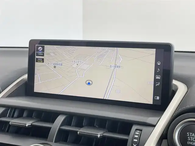 レクサス ＮＸ 300 Fスポーツ 埼玉県 2018(平30)年 5.2万km ホワイトノーヴァガラスフレーク Fスポーツ/純正メモリーナビ/フルセグTV/バックカメラ/LEDライト/プリクラッシュセーフティ/レーンディパーチャーアラート/オートマチックハイビームアシスト/アイドリングストップ/レーダークルーズ/大型ムーンルーフ/ETC/レザーシート/シートヒーター/パワーシート/ステアリングヒーター/パワーバックドア/スマートキー/プッシュスタート