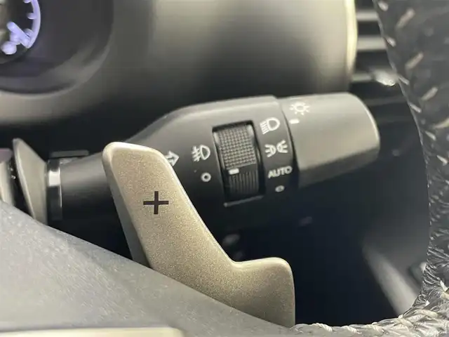 レクサス ＮＸ 300 Fスポーツ 埼玉県 2018(平30)年 5.2万km ホワイトノーヴァガラスフレーク Fスポーツ/純正メモリーナビ/フルセグTV/バックカメラ/LEDライト/プリクラッシュセーフティ/レーンディパーチャーアラート/オートマチックハイビームアシスト/アイドリングストップ/レーダークルーズ/大型ムーンルーフ/ETC/レザーシート/シートヒーター/パワーシート/ステアリングヒーター/パワーバックドア/スマートキー/プッシュスタート
