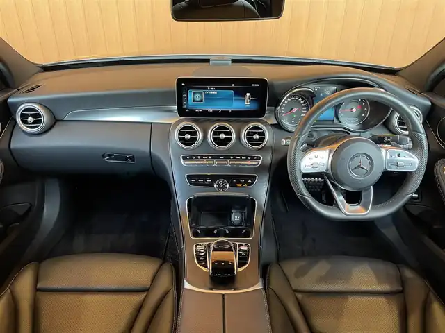 メルセデス・ベンツ Ｃ２００ アバンギャルド AMGライン 愛知県 2018(平30)年 4.6万km モハーベシルバー AMGライン/純正ナビ/フルセグTV/Bluetooth/USB/AppleCarPlay/AndroidAuto/バックカメラ/アンビエントライト /レーダーセーフティパッケージ/ACC/レーンキープアシスト/ブラインドスポットモニター/ブラックレザーシート/シートヒーター /メモリーパワーシート/マルチビームLEDヘッドライト/アダプティブハイビームアシストプラス/ETC2.0/保証書/取扱説明書/スペアキー