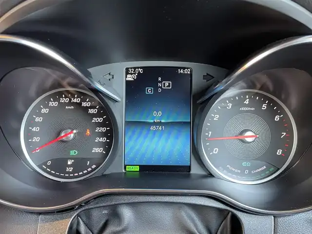メルセデス・ベンツ Ｃ２００ アバンギャルド AMGライン 愛知県 2018(平30)年 4.6万km モハーベシルバー AMGライン/純正ナビ/フルセグTV/Bluetooth/USB/AppleCarPlay/AndroidAuto/バックカメラ/アンビエントライト /レーダーセーフティパッケージ/ACC/レーンキープアシスト/ブラインドスポットモニター/ブラックレザーシート/シートヒーター /メモリーパワーシート/マルチビームLEDヘッドライト/アダプティブハイビームアシストプラス/ETC2.0/保証書/取扱説明書/スペアキー