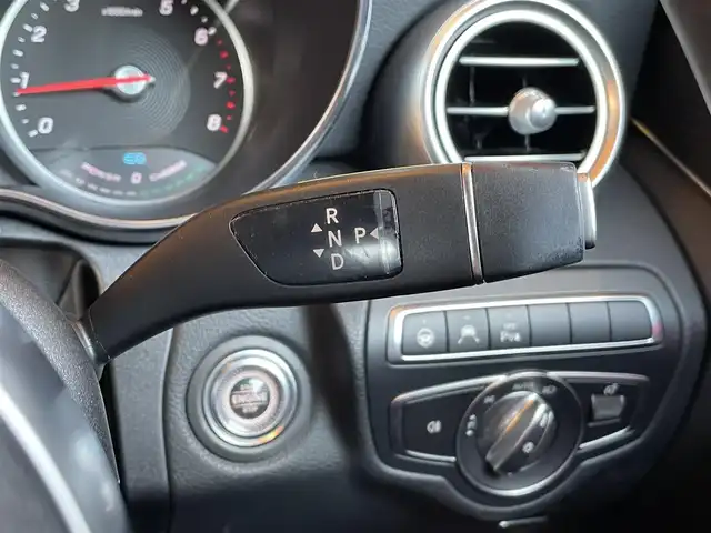 メルセデス・ベンツ Ｃ２００ アバンギャルド AMGライン 愛知県 2018(平30)年 4.6万km モハーベシルバー AMGライン/純正ナビ/フルセグTV/Bluetooth/USB/AppleCarPlay/AndroidAuto/バックカメラ/アンビエントライト /レーダーセーフティパッケージ/ACC/レーンキープアシスト/ブラインドスポットモニター/ブラックレザーシート/シートヒーター /メモリーパワーシート/マルチビームLEDヘッドライト/アダプティブハイビームアシストプラス/ETC2.0/保証書/取扱説明書/スペアキー