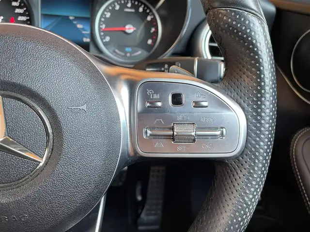 メルセデス・ベンツ Ｃ２００ アバンギャルド AMGライン 愛知県 2018(平30)年 4.6万km モハーベシルバー AMGライン/純正ナビ/フルセグTV/Bluetooth/USB/AppleCarPlay/AndroidAuto/バックカメラ/アンビエントライト /レーダーセーフティパッケージ/ACC/レーンキープアシスト/ブラインドスポットモニター/ブラックレザーシート/シートヒーター /メモリーパワーシート/マルチビームLEDヘッドライト/アダプティブハイビームアシストプラス/ETC2.0/保証書/取扱説明書/スペアキー