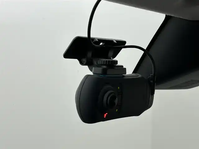 トヨタ ルーミー G 福岡県 2020(令2)年 2.8万km ブラックマイカメタリック 純正ナビ（ＢＴ，ＴＶ）　/バックカメラ　/ビルトインＥＴＣ　/前方ドライブレコーダー　/コーナーセンサー　/衝突被害軽減ブレーキ　/アイドリングストップ　/両側電動スライドドア　/プッシュスタート　/純正フロアマット