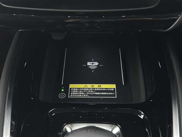 ホンダ ヴェゼル ハイブリッド e:HEV Z 愛知県 2025(令7)年 0.1万km未満 クリスタルブラックパール 登録済未使用車/純正9型メモリナビ/（フルセグTV/Ｂｌｕｅｔｏｏtｈ//AppleCarPlay/AndroidAuto/FM)/バックカメラ/置くだけ充電/シーケンシャルウインカー/ビルトインＥＴＣ２．０/衝突軽減ブレーキ/レーンキープアシスト/レーダークルーズコントロール/ブラインドスポットモニター/ステアリングヒーター/パドルシフト/革巻きステアリング/パワーバックドア/シートヒーター/純正アルミホイール/LEDヘッドライト/フロントフォグライト/ダウンヒルアシスト/スマートキー/プッシュスタート/クリアランスソナー/横滑り防止装置