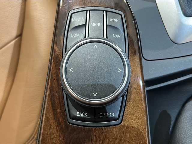 ＢＭＷ ３４０ｉ ラグジュアリー 新潟県 2018(平30)年 3.3万km ミネラルホワイト ワンオーナー/インテリジェントセーフティ/アダプティクルーズコントロール/レーンキープアシスト/パーキングアシスト/パークディスタンスコントロール/純正HDDナビ/・フルセグ/CD/DVD/Bluetooth/USB/フロント/サイド/リアカメラ/ドライブレコーダー前後/GPSレーダー探知機/茶革シート/シートヒーター/パワーシート（運転席メモリー付）/LEDヘッドライト/純正18インチアルミホイール/コンフォートアクセス/ETC2.0