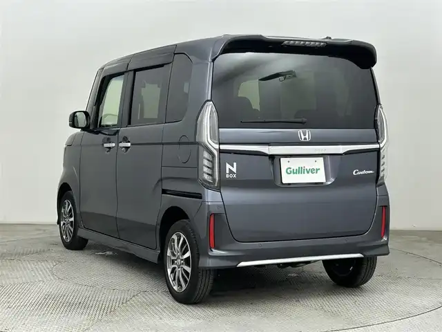 ホンダ Ｎ ＢＯＸ カスタム L 道央・札幌 2022(令4)年 2.4万km メテオロイドグレーメタリック ・４WD/・寒冷地仕様/・社外メモリーナビ/　CD/DVD/SD/BT/フルセグ/・バックカメラ/・前後ドライブレコーダー/・ホンダセンシング/・クルーズコントロール/・レーンキープアシスト/・クリアランスソナー/・左側パワースライドドア/・前席シートヒーター/・ミラーヒーター/・純正LEDヘッドライト/・フォグライト/・オートライト/・プッシュスタート/・スマートキー/・一体型エンジンスターター/・純正フロアマット/・ドアバイザー