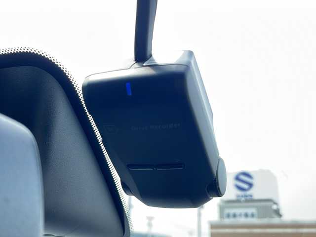 日産 セレナ ライダー BラインS HVAセーフ 山形県 2014(平26)年 8.3万km ダイヤモンドブラック 禁煙車/エマージェンシーブレーキ/純正ナビ/フルセグ/アラウンドビューモニター/クルーズコントロール/両側パワースライド/アイドリングストップ/GPSレーダー/ビルトインETC/プッシュスタート/スマートキー/LEDヘッドランプ/フォグランプ/レザーシートカバー