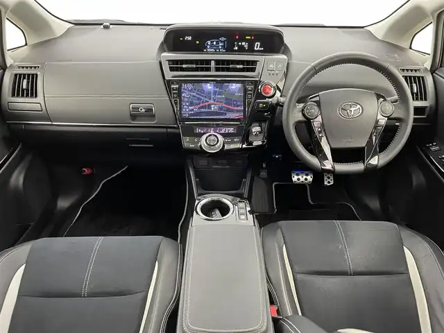 トヨタ プリウス α S ツーリングセレクション G’s 福岡県 2016(平28)年 6.3万km ホワイトパールクリスタルシャイン シルクブレイズエアロ　/後席モニター　/アルパインナビ（ＢＴ，フルセグＴＶ）　/バックカメラ　/ＥＴＣ　/前方ドライブレコーダー　/ハーフレザーシート　/ステアリングリモコン　/純正フロアマット　/純正１８インチＡＷ