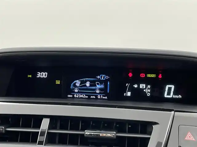 トヨタ プリウス α S ツーリングセレクション G’s 福岡県 2016(平28)年 6.3万km ホワイトパールクリスタルシャイン シルクブレイズエアロ　/後席モニター　/アルパインナビ（ＢＴ，フルセグＴＶ）　/バックカメラ　/ＥＴＣ　/前方ドライブレコーダー　/ハーフレザーシート　/ステアリングリモコン　/純正フロアマット　/純正１８インチＡＷ