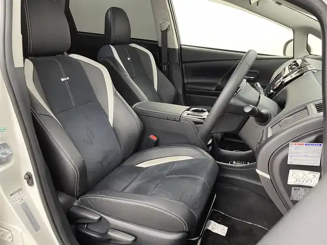 トヨタ プリウス α S ツーリングセレクション G’s 福岡県 2016(平28)年 6.3万km ホワイトパールクリスタルシャイン シルクブレイズエアロ　/後席モニター　/アルパインナビ（ＢＴ，フルセグＴＶ）　/バックカメラ　/ＥＴＣ　/前方ドライブレコーダー　/ハーフレザーシート　/ステアリングリモコン　/純正フロアマット　/純正１８インチＡＷ