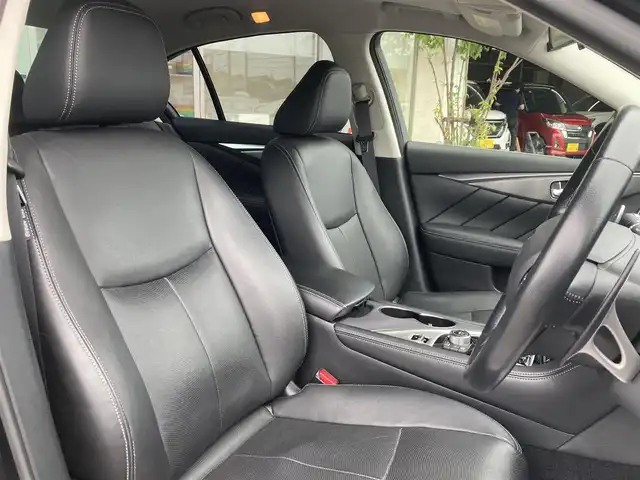 日産 スカイライン 200GT－t タイプSP 静岡県 2014(平26)年 12.3万km ガーネットブラック (株)IDOMが運営する【じしゃロン焼津店】の自社ローン専用車両になります。こちらは現金またはオートローンご利用時の価格です。自社ローンご希望の方は別途その旨お申付け下さい/【じしゃロン個店占有の為　落札禁止】/純正ニッサンコネクトナビ/FM/AM/CD/TV/Bluetooth/Jes TVコントロールSV/アラウンドビューモニター/ETC/コーナーセンサー/クルーズコントロール/本革シート/前席シートヒーター/前席パワーシート/ターボ/LEDヘッドライト/オートライト/プッシュスタート/スマートキー/取説/保証書/記録簿