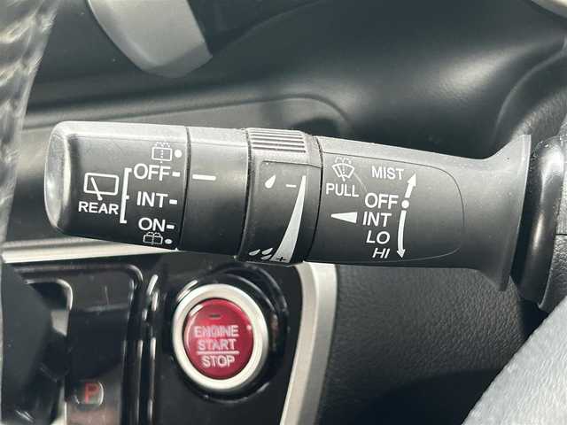 ホンダ Ｎ ＢＯＸ ＋ カスタム G ターボAパッケージ 道東・釧路十勝 2014(平26)年 8.1万km カトラリーシルバーM 4WD/社外SDナビ/革巻きステアリング/プッシュスタート/パワーウィンドウ/アイドリングストップ/パワーステアリング/オートライト/横滑り防止装置/クルーズコントロール/パドルシフト/純正フロアマット/社外14インチアルミホイール/社外スタッドレスタイヤ積込み/取扱説明書
