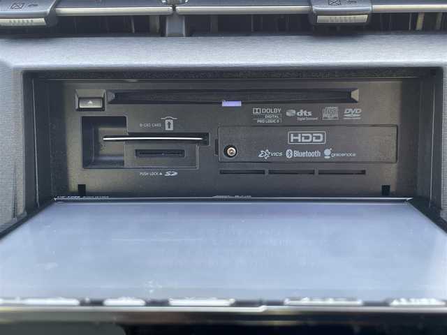 トヨタ プリウス S　LEDエディション 福岡県 2011(平23)年 6.8万km ホワイトパールクリスタルシャイン (株)IDOMが運営する【じしゃロン八幡西店】の自社ローン専用車両になります。こちらは現金またはオートローンご利用時の価格です。自社ローンご希望の方は別途その旨お申付け下さい