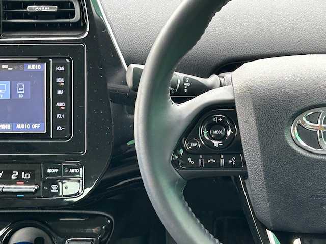 トヨタ プリウス A ツーリングセレクション 茨城県 2020(令2)年 0.5万km アティチュードブラックマイカ ワンオーナー/トヨタセーフティーセンス/純正SDナビゲーション/CD/DVD/Bluetooth/フルセグTV/バックカメラ/ドライブレコーダー/クルーズコントロール/横滑り防止装置/コーナーセンサー/レーンキープアシスト/プッシュスタート/スマートキー/ビルトインETC/レザーシート/前席シートヒーター/エアシート/純正17インチアルミホイール/純正LEDヘッドライト/オートライト/オートマチックハイビーム/衝突軽減システム/取扱説明書