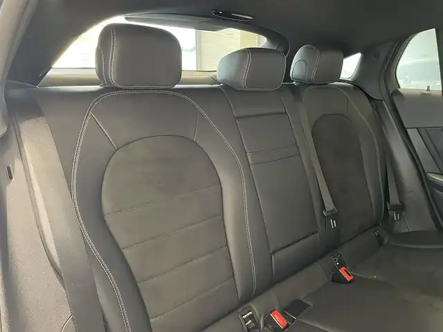 メルセデス・ベンツ ＧＬＣ２００ クーペスポーツ 愛知県 2019(平31)年 4.8万km ポーラホワイト レーダーセーフティＰＫＧ　/ＣＯＭＭＡＮＤナビ　/３６０度カメラ　/Ｂｌｕｅｔｏｏｔｈ　/フルセグＴＶ　/ＡＣＣ　/ＬＫＡ　/ＬＤＷ　/ＢＳＭ　/ハーフレザー　/シートヒーター　/ＬＥＤヘッドライト　/ドライブレコーダー/パワーバックドア/プッシュスタート/アイドリングストップ