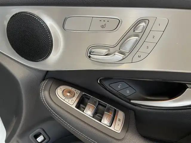 メルセデス・ベンツ ＧＬＣ２００ クーペスポーツ 愛知県 2019(平31)年 4.8万km ポーラホワイト レーダーセーフティＰＫＧ　/ＣＯＭＭＡＮＤナビ　/３６０度カメラ　/Ｂｌｕｅｔｏｏｔｈ　/フルセグＴＶ　/ＡＣＣ　/ＬＫＡ　/ＬＤＷ　/ＢＳＭ　/ハーフレザー　/シートヒーター　/ＬＥＤヘッドライト　/ドライブレコーダー/パワーバックドア/プッシュスタート/アイドリングストップ