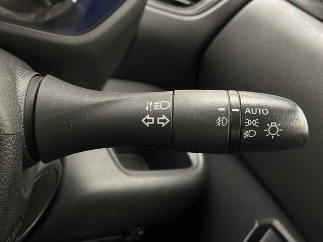 三菱 ｅＫクロススペース T 宮崎県 2020(令2)年 4.6万km ベージュⅡ 衝突被害軽減ブレーキ/車線逸脱警報/先行車発進お知らせ/速度標識表示/道路標識表示/ふらつき警報/オートマチックハイビーム/コーナーセンサー/純正オーディオ/FM/AM/CD/AUX/片側パワースライドドア/ハンズフリーオートスライドドア/パドルシフト/シートヒーター/ダウンヒルアシストコントロール/アイドリングストップ/純正15インチAW/スマートキー/保証書/取扱説明書