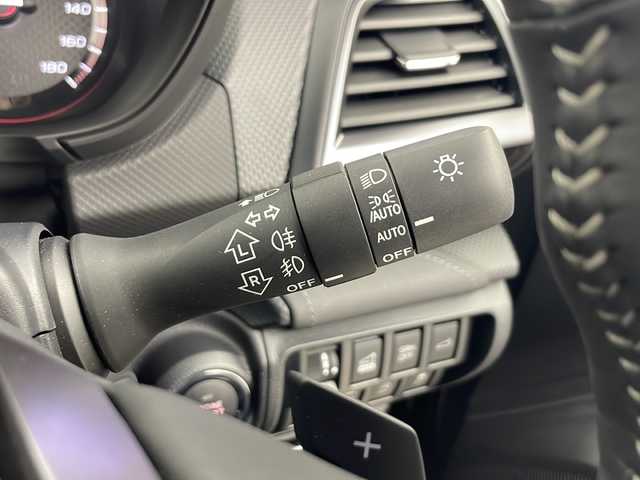 スバル フォレスター STIスポーツ 秋田県 2024(令6)年 0.9万km クリスタルブラックシリカ 4WD/メーカーOPナビ　/フルセグＴＶ/BT/CD/DVD/HDMI/アイサイト　/レーダークルーズコントロール　/ブラインドスポットモニター　/パドルシフト/エマージェンシーレーンキープアシスト/横滑り防止装置/ドライバーモニタリングシステム/後退時ブレーキアシスト/プリクラッシュブレーキ/バックカメラ　/純正前後ドライブレコーダー/ＥＴＣ　/全席シートヒーター/ステアリングヒーター　/運転席パワーシート/社外レーダー/純正AW付きスタッドレスタイヤ積み込み/LEDヘッドライト/フォグランプ