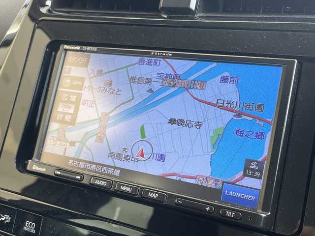 トヨタ プリウス S 愛知県 2019(令1)年 5.8万km スーパーホワイトⅡ トヨタセーフティセンス/純正７型SDナビ/レーダークルーズコントロール/バックカメラ/LEDヘッドライト/オートマチックハイビーム/ETC/ドライブレコーダー/衝突軽減システム/CD/Bluetooth/ステアリングスイッチ/スマートキー/プッシュスタート