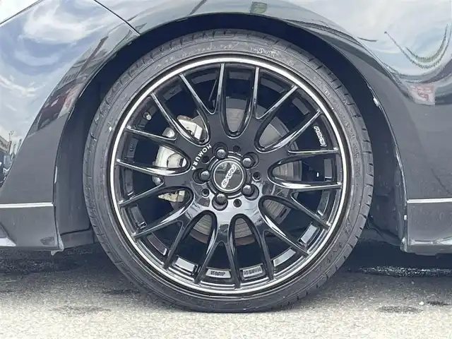 トヨタ カローラツーリング ハイブリッド ダブルバイビー 群馬県 2020(令2)年 7万km ブラックマイカ ＴＲＤエアロ　/純正8インチナビ/バックカメラ/フルセグ・Ｂｌｕｅｔｏｏｔｈ/レイズＡＷ/ハーフレザー/ドライブレコーダー/レーンアシスト/コーナーセンサー/スマートキー２本　/純正ＡＷ付冬タイヤ車載