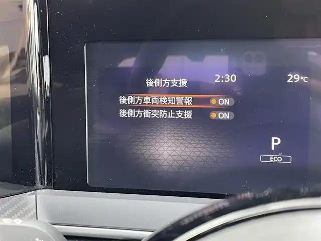 日産 ノート X 東京都 2022(令4)年 5.1万km ピュアホワイトパール 発注不可車両/純正ナビ/・フルセグ/AM/FM/USB/全方位カメラ/インテリジェントルームミラー/アダプティブクルーズコントロール（プロパイロット）/ハンドル支援/駐車支援/側方支援/後側方支援/ドライブモード/ワイヤレス充電器/ＥＴＣ/純正フロアマット/リアスポイラー/プッシュスタート/スマートキー/ステアリングスイッチ
