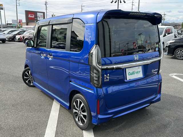 ホンダ Ｎ ＢＯＸ カスタム G EX ホンダセンシング 岐阜県 2020(令2)年 2.9万km ブリリアントスポーティブルーメタリック2トーン 登録時走行距離：28942km/純正８インチナビ（VXU-207NBi）/バックカメラ/フルセグテレビ・Bluetooth・CD・DVD・iPod/片側パワースライドドア/レーンキープアシスト/レーダークルーズコントロール/コーナーセンサー/オートライト/純正14インチアルミホイール/純正フロアマット/禁煙車/プッシュスタート/スマートキー/スペアキー/ドアバイザー/LEDヘッドライト/フォグランプ/ABS/横滑り防止装置/盗難防止装置/エアバッグ運転席・助手席/衝突被害軽減システム（ホンダセンシング）