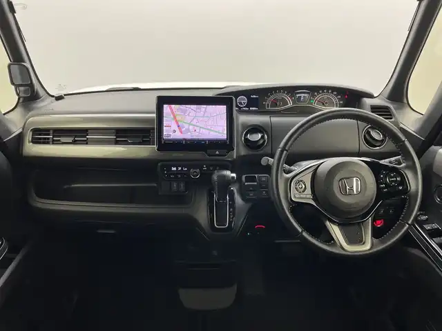 ホンダ Ｎ ＢＯＸ カスタム L スタイル+ブラック 群馬県 2023(令5)年 2.5万km プラチナホワイトパール 8型ナビ　バックカメラ　衝突被害軽減ブレーキ　前席シートヒーター　両側電動スライドドア　ビルトインETC フルセグTV アダプティブクルーズコントロール　レーンキープアシスト　スマートキー　禁煙車