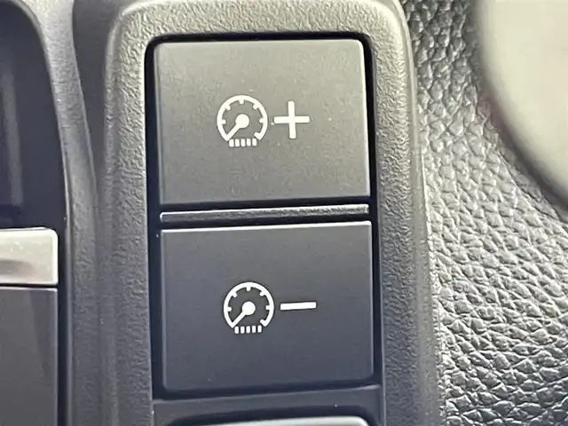 ホンダ Ｎ ＢＯＸ カスタム L スタイル+ブラック 群馬県 2023(令5)年 2.5万km プラチナホワイトパール 8型ナビ　バックカメラ　衝突被害軽減ブレーキ　前席シートヒーター　両側電動スライドドア　ビルトインETC フルセグTV アダプティブクルーズコントロール　レーンキープアシスト　スマートキー　禁煙車