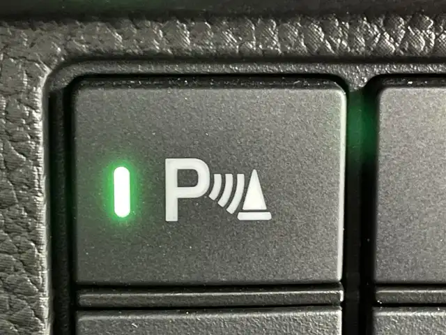 ホンダ Ｎ ＢＯＸ カスタム L スタイル+ブラック 群馬県 2023(令5)年 2.5万km プラチナホワイトパール 8型ナビ　バックカメラ　衝突被害軽減ブレーキ　前席シートヒーター　両側電動スライドドア　ビルトインETC フルセグTV アダプティブクルーズコントロール　レーンキープアシスト　スマートキー　禁煙車