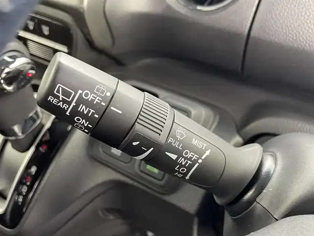 ホンダ Ｎ ＢＯＸ カスタム L スタイル+ブラック 群馬県 2023(令5)年 2.5万km プラチナホワイトパール 8型ナビ　バックカメラ　衝突被害軽減ブレーキ　前席シートヒーター　両側電動スライドドア　ビルトインETC フルセグTV アダプティブクルーズコントロール　レーンキープアシスト　スマートキー　禁煙車