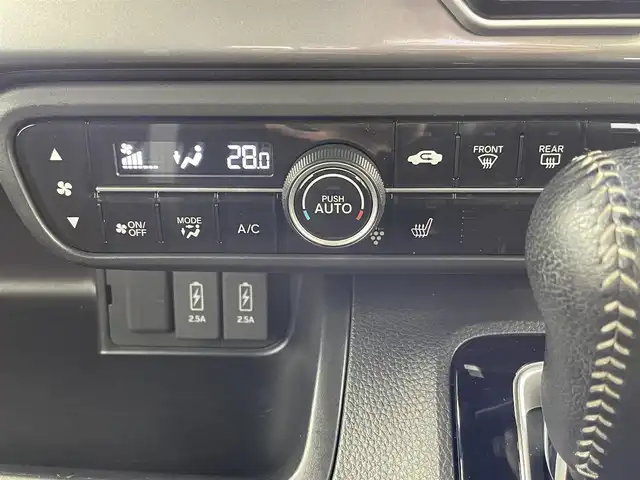 ホンダ Ｎ ＢＯＸ カスタム L スタイル+ブラック 群馬県 2023(令5)年 2.5万km プラチナホワイトパール 8型ナビ　バックカメラ　衝突被害軽減ブレーキ　前席シートヒーター　両側電動スライドドア　ビルトインETC フルセグTV アダプティブクルーズコントロール　レーンキープアシスト　スマートキー　禁煙車