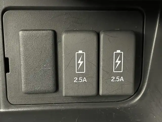 ホンダ Ｎ ＢＯＸ カスタム L スタイル+ブラック 群馬県 2023(令5)年 2.5万km プラチナホワイトパール 8型ナビ　バックカメラ　衝突被害軽減ブレーキ　前席シートヒーター　両側電動スライドドア　ビルトインETC フルセグTV アダプティブクルーズコントロール　レーンキープアシスト　スマートキー　禁煙車