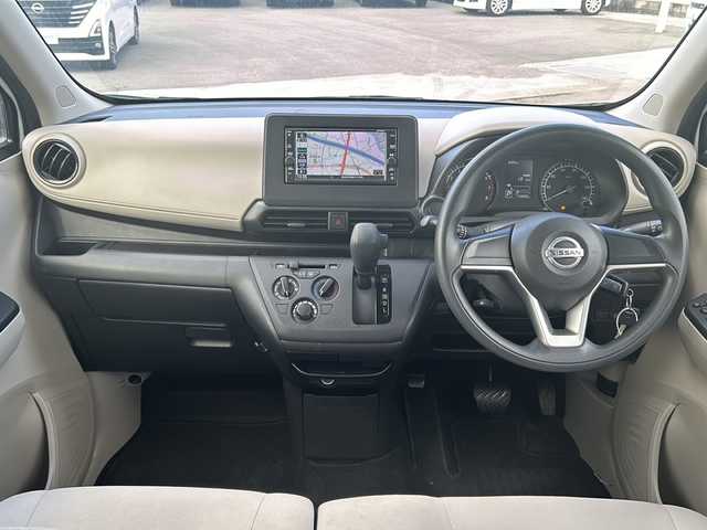 日産 デイズ B 徳島県 2020(令2)年 4.4万km ホワイト 純正7型ナビ　MJ118D-W/（BT/DISC/iPod/フルセグ）/アイドリングストップ/電動格納付ミラー/ハロゲンヘッドライト/社外フロアマット/横滑り防止装置/盗難防止装置/レーンキープアシスト/リモコンキー/スペアキー