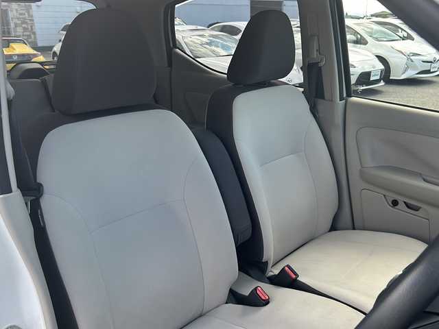 日産 デイズ B 徳島県 2020(令2)年 4.4万km ホワイト 純正7型ナビ　MJ118D-W/（BT/DISC/iPod/フルセグ）/アイドリングストップ/電動格納付ミラー/ハロゲンヘッドライト/社外フロアマット/横滑り防止装置/盗難防止装置/レーンキープアシスト/リモコンキー/スペアキー