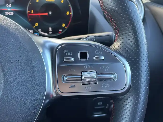 メルセデス・ベンツ Ｍ・ベンツ ＧＬＡ２００ｄ 4マチック AMGライン 三重県 2022(令4)年 2.6万km ポーラホワイト ワンオーナー/レザーエクスクルーシブＰＫＧ/ＡＣＣ/３６０°カメラ/前後ドライブレコーダー/メモリーシート/シートヒーター/純正ＴＶ/ＥＴＣ２．０/ＬＥＤヘッドライト/純正１９インチＡＷ