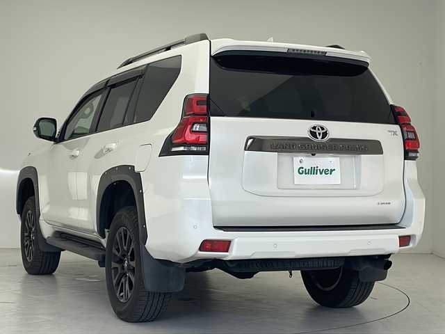 トヨタ ランドクルーザー プラド TX Lパッケージ ブラックED 沖縄県 2021(令3)年 4.7万km ホワイトパールクリスタルシャイン 純正９インチナビ/（フルセグTV　Bluetooth　FM　AM）/サンルーフ/全方位カメラ/黒革パワーシート/エアーシート/シートヒーター/前後コーナーセンサー/前方ドライブレコーダー（ND-DVR30）/ＬＥＤヘッドライト/純正１８インチアルミホイール/ルーフレール/JAOSフロントスキッドバー/リフトアップ/オーバーフェンダー