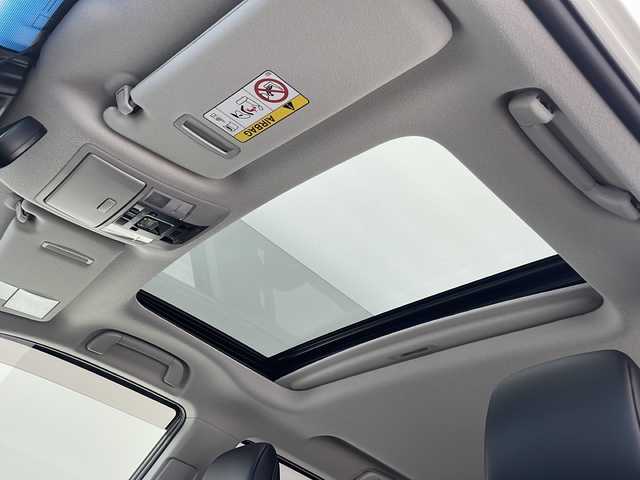 トヨタ ランドクルーザー プラド TX Lパッケージ ブラックED 沖縄県 2021(令3)年 4.7万km ホワイトパールクリスタルシャイン 純正９インチナビ/（フルセグTV　Bluetooth　FM　AM）/サンルーフ/全方位カメラ/黒革パワーシート/エアーシート/シートヒーター/前後コーナーセンサー/前方ドライブレコーダー（ND-DVR30）/ＬＥＤヘッドライト/純正１８インチアルミホイール/ルーフレール/JAOSフロントスキッドバー/リフトアップ/オーバーフェンダー