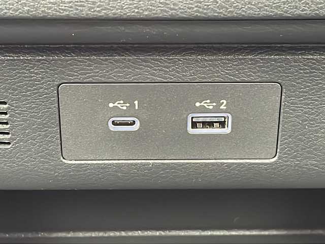 日産 セレナ e－パワー ハイウェイスター V 三重県 2025(令7)年 0.1千km プリズムホワイト 登録済未使用車/純正１２．３型ナビ/全周囲カメラ/デジタルインナーミラー/ＥＴＣ/両側パワースライドドア/スペアキー/コーナーセンサー/プロパイロット/ドライブレコーダー/SOSコール/ワイヤレス充電器/USBポート/衝突軽減ブレーキ/レーンキープアシスト/踏み間違い防止支援/先行車発進お知らせ/禁煙車