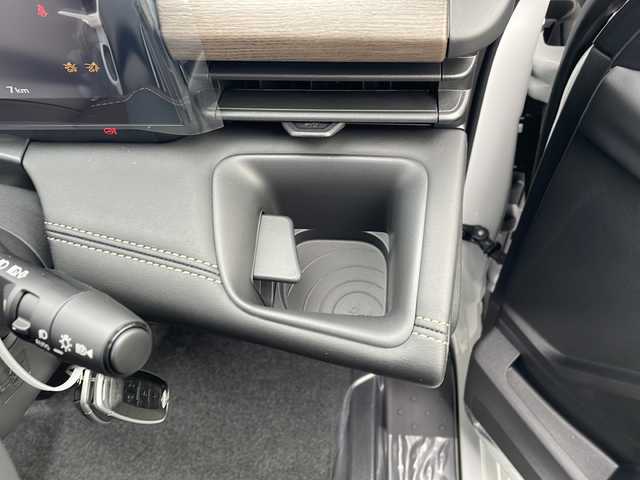 日産 セレナ e－パワー ハイウェイスター V 三重県 2025(令7)年 0.1千km プリズムホワイト 登録済未使用車/純正１２．３型ナビ/全周囲カメラ/デジタルインナーミラー/ＥＴＣ/両側パワースライドドア/スペアキー/コーナーセンサー/プロパイロット/ドライブレコーダー/SOSコール/ワイヤレス充電器/USBポート/衝突軽減ブレーキ/レーンキープアシスト/踏み間違い防止支援/先行車発進お知らせ/禁煙車