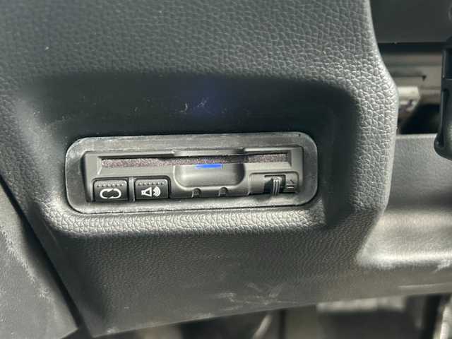ホンダ フィット 13G Lパッケージ 千葉県 2014(平26)年 2.9万km プレミアムホワイトパール 純正メモリナビ（VXM-145VFi）/BlueTooth接続/CD/DVD/フルセグテレビ/バックカメラ/LEDヘッドライト/エンジンスタートボタン/アイドリングストップ/ETC/オートエアコン/電動格納ミラー/スマートキー/スペアキー/ドアバイザー/純正フロアマット/取扱説明書/保証書