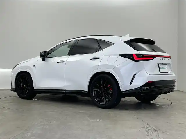 レクサス ＮＸ 350h Fスポーツ 埼玉県 2023(令5)年 3.6万km ホワイトノーヴァガラスフレーク ムーンルーフ　純正１４インチナビ　パノラミックビューモニター　ＢＳＭ　ＨＵＤ　赤レザー　レーダークルーズ　デジタルインナーミラー　ビルトインＥＴＣ２．０　ＡＣ１００Ｖ　オレンジキャリパー　ＬＥＤライト