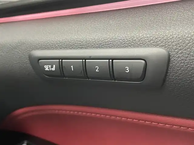 レクサス ＮＸ 350h Fスポーツ 埼玉県 2023(令5)年 3.6万km ホワイトノーヴァガラスフレーク ムーンルーフ　純正１４インチナビ　パノラミックビューモニター　ＢＳＭ　ＨＵＤ　赤レザー　レーダークルーズ　デジタルインナーミラー　ビルトインＥＴＣ２．０　ＡＣ１００Ｖ　オレンジキャリパー　ＬＥＤライト