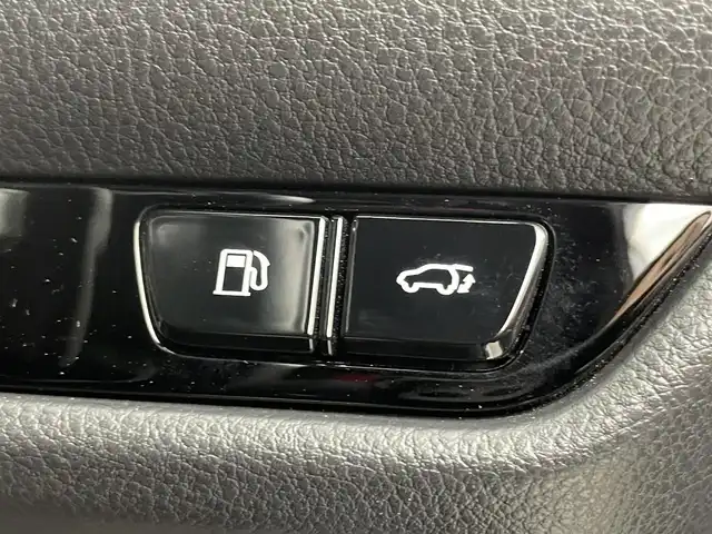 レクサス ＮＸ 350h Fスポーツ 埼玉県 2023(令5)年 3.6万km ホワイトノーヴァガラスフレーク ムーンルーフ　純正１４インチナビ　パノラミックビューモニター　ＢＳＭ　ＨＵＤ　赤レザー　レーダークルーズ　デジタルインナーミラー　ビルトインＥＴＣ２．０　ＡＣ１００Ｖ　オレンジキャリパー　ＬＥＤライト