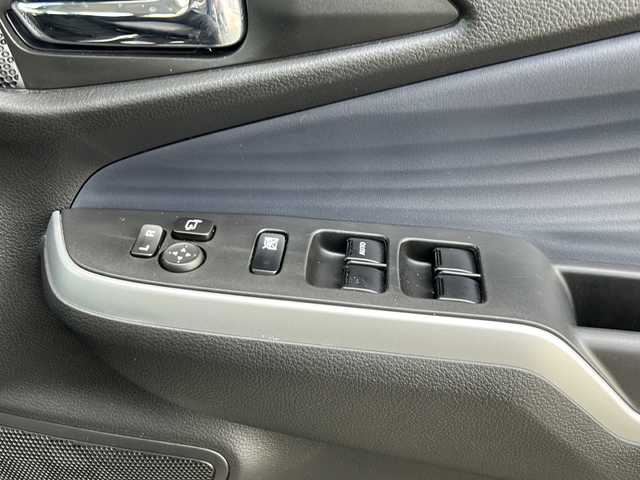 スズキ ソリオ HV MX 岐阜県 2023(令5)年 0.9万km タフカーキパールメタリック 登録時走行距離9039km/純正８型メモリーナビ/Bluetoothオーディオ/フルセグＴＶ/バックカメラ/片側パワースライドドア/禁煙車/レーダークルーズコントロール/レーンキープアシスト/前方ドライブレコーダー/後方コーナーセンサー/シートヒーター/純正15インチアルミホイール/オートライト/ETC/USB充電ポート/純正フロアマット/プッシュスタート/スマートキー/スペアキー/ドアバイザー