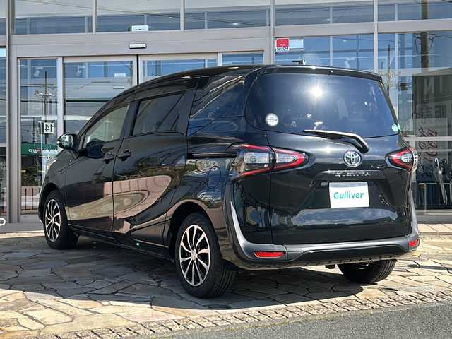 トヨタ シエンタ G クエロ 静岡県 2018(平30)年 0.9万km ブラックマイカ 純正ナビ/・フルセグTV/・CD/DVD/・Bluetooth/・SD/主要装備/・ＥＴＣ/・両側パワスラ/・衝突被害軽減システム/・ＬＥＤヘッドライト/・アイドリングストップ/・横滑り防止装置/・車線逸脱警報/・ドライブレコーダー/・オートライト/・オートハイビーム/・レーダー探知機/・プッシュスタート